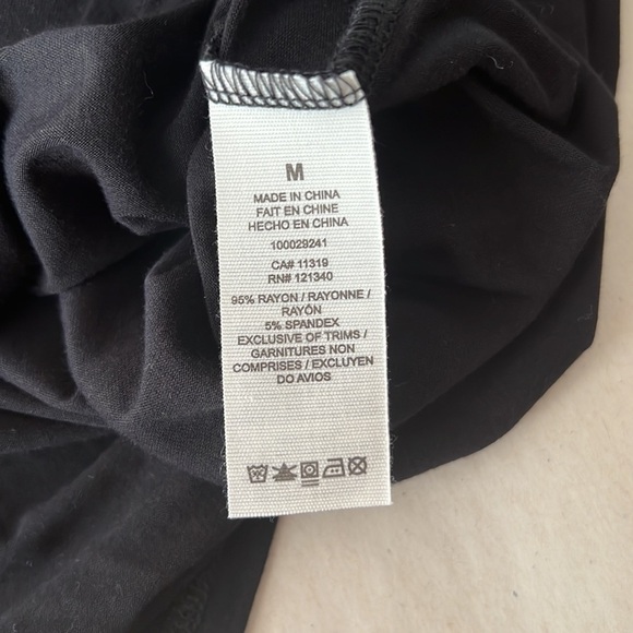 𝅺GARAGE l NWT Black Crop Top - Picture 4 of 4